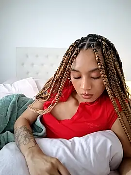 Leaberry online show from November 14, 5:44 pm