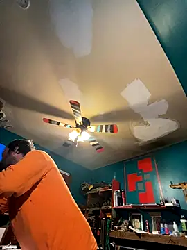 charactrzero online show from December 8, 1:46 am