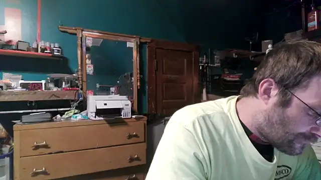 Snapshot of charactrzero chatting on January 6, 2:26 am charactrzero online show from January 6, 2:26 am