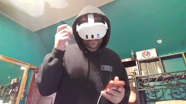 Snapshot of charactrzero chatting on February 21, 4:19 pm charactrzero online show from February 21, 4:19 pm