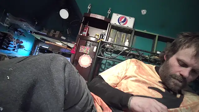 Snapshot of charactrzero chatting on March 1, 9:39 pm charactrzero online show from March 1, 9:39 pm