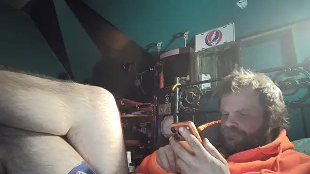 charactrzero online show from March 6, 4:53 am