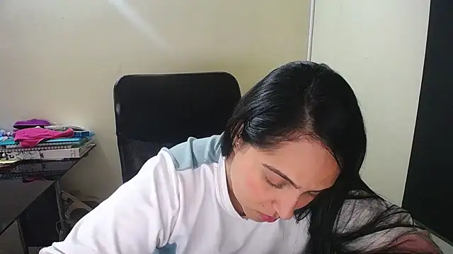 kendall 52 online show from December 23, 1:56 pm