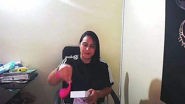 kendall 52 online show from January 24, 1:47 pm