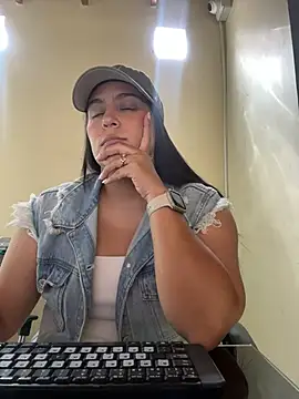 kendall 52 online show from March 7, 3:31 pm