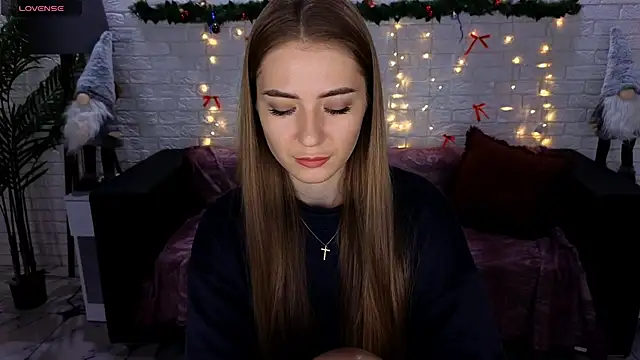 Adelyna Bird online show from January 6, 7:31 am