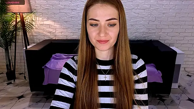 Adelyna Bird online show from March 2, 10:14 am