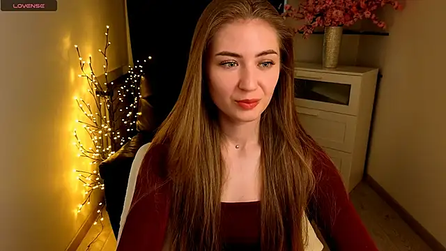 Adelyna Bird online show from May 22, 7:04 am