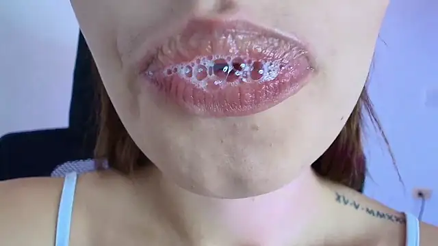 Snapshot of lisbet21x chatting on January 7, 3:36 pm lisbet21x online show from January 7, 3:36 pm