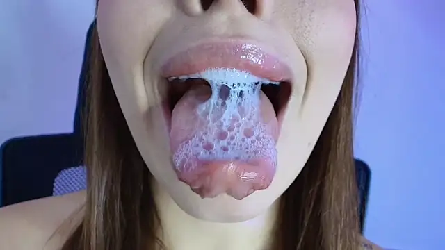 Snapshot of lisbet21x chatting on February 11, 8:25 pm lisbet21x online show from February 11, 8:25 pm