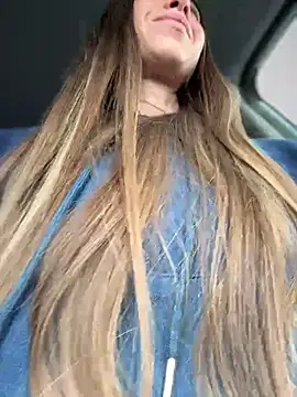 EvaCatt online show from April 6, 3:04 am