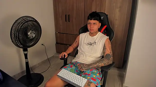 Jake simons online show from March 26, 8:36 pm