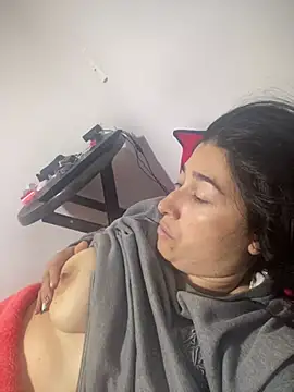 andreaisis2 online show from December 7, 5:42 pm