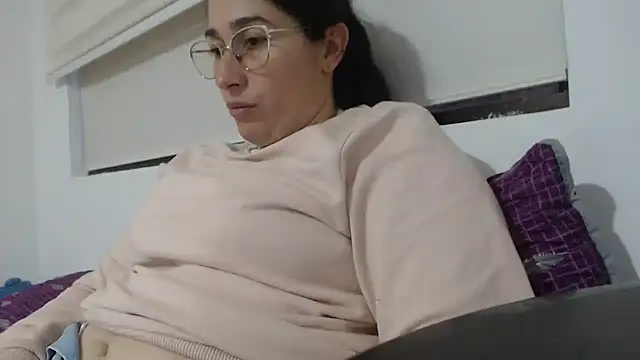 andreaisis2 online show from February 13, 11:04 pm