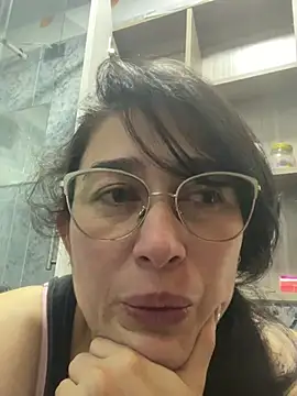 andreaisis2 online show from February 18, 10:47 pm