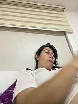 andreaisis2 online show from February 20, 2:18 am