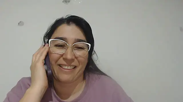 Snapshot of andreaisis2 chatting on June 23, 2:42 am andreaisis2 online show from June 23, 2:42 am