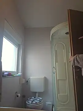 U prolazu online show from April 3, 6:11 am