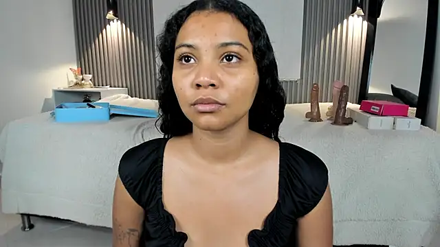 Zafiiraa online show from May 8, 3:45 am