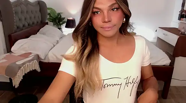 liaa lurrecams online show from January 23, 5:42 pm