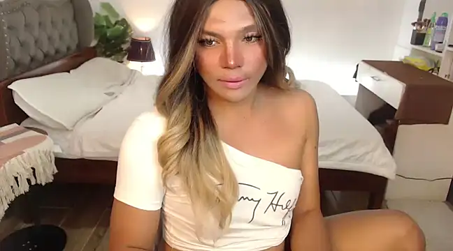 liaa lurrecams online show from February 24, 7:41 pm