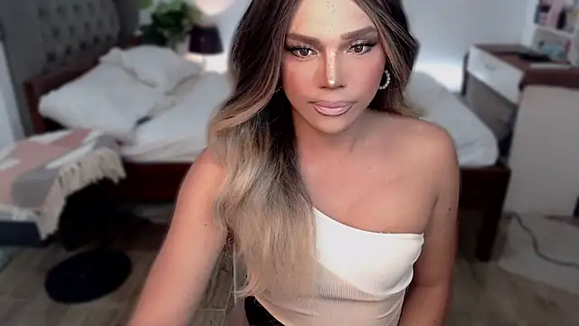 liaa lurrecams online show from October 24, 11:17 am