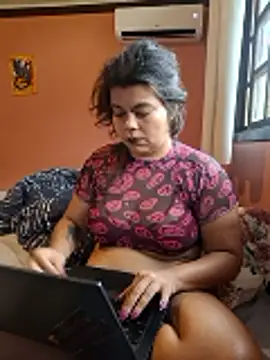 Snapshot of niCuNin chatting on January 13, 4:45 pm niCuNin online show from January 13, 4:45 pm