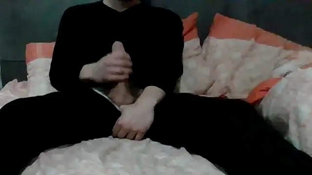 Snapshot of simoninside25 chatting on January 21, 6:23 pm simoninside25 online show from January 21, 6:23 pm