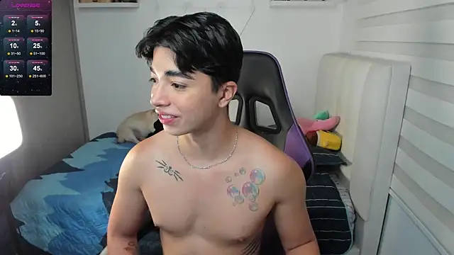 santy7v7 online show from October 18, 1:12 pm