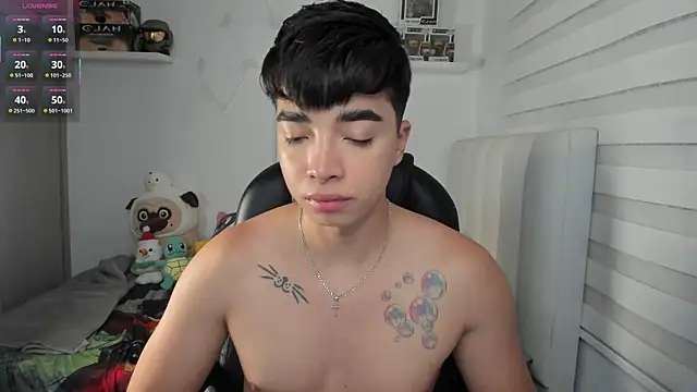 santy7v7 online show from March 28, 12:16 pm