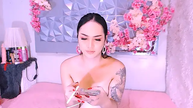 Oriental Tiara online show from December 22, 12:46 pm