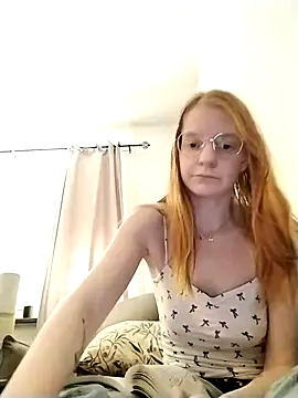 Snapshot of jannis1992 chatting on February 7, 1:48 pm jannis1992 online show from February 7, 1:48 pm