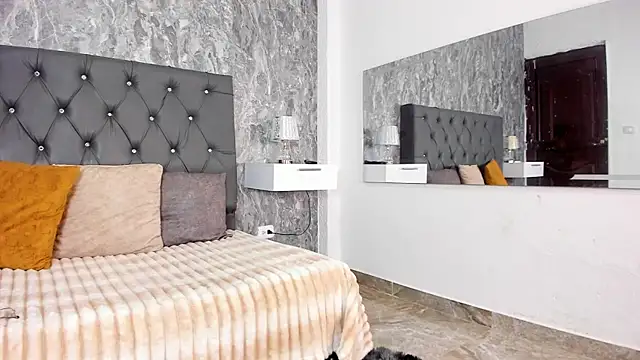 Lia sarahi online show from February 18, 11:50 am