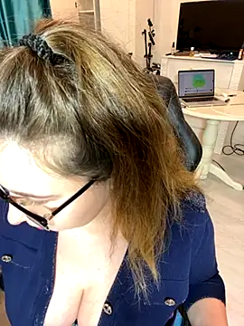 DienkaGreen online show from November 16, 6:35 pm