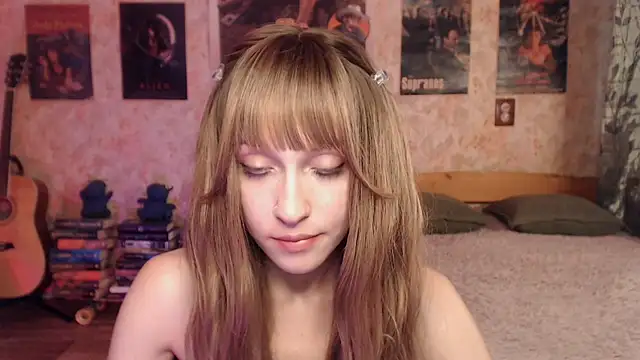 Snapshot of Friendly_Ellie chatting on July 2, 3:56 am Friendly Ellie online show from July 2, 3:56 am