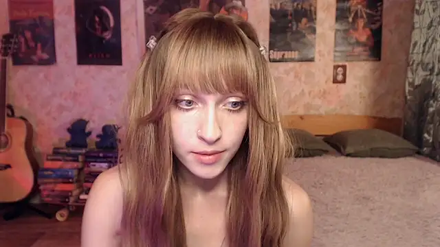 Snapshot of Friendly_Ellie chatting on July 10, 2:52 pm Friendly Ellie online show from July 10, 2:52 pm