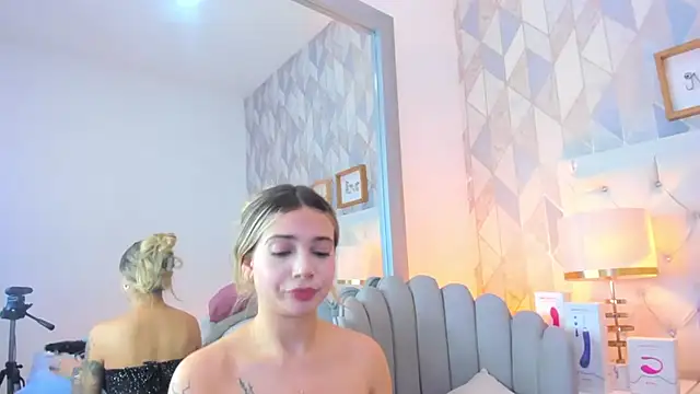 Abbie Jones 1 online show from January 26, 9:08 am