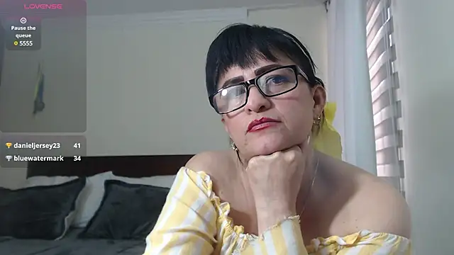 Snapshot of ISABEEL_SOFIA01 chatting on January 31, 10:31 pm ISABEEL SOFIA01 online show from January 31, 10:31 pm