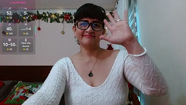 Snapshot of ISABEEL_SOFIA01 chatting on November 22, 12:04 pm ISABEEL SOFIA01 online show from November 22, 12:04 pm