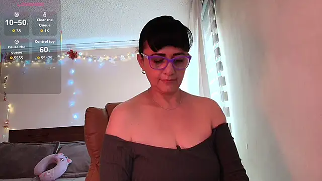 ISABEEL SOFIA01 online show from March 5, 1:29 pm