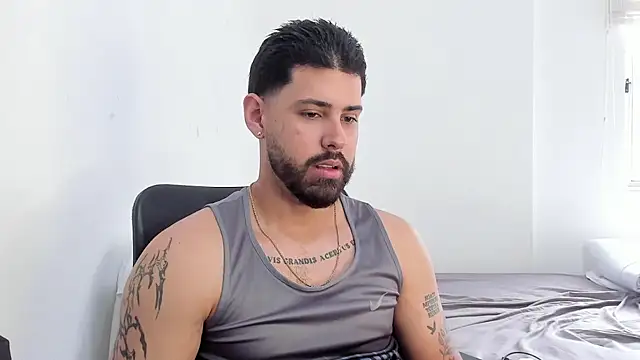 Justyn Torres online show from October 30, 1:12 pm