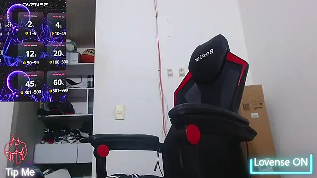 Snapshot of freestyle_blake1 chatting on February 9, 2:26 am freestyle blake1 online show from February 9, 2:26 am