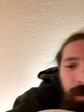 Snapshot of agitnizci13 chatting on December 2, 10:45 pm agitnizci13 online show from December 2, 10:45 pm