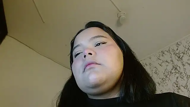 sexychubby    online show from December 15, 6:01 pm