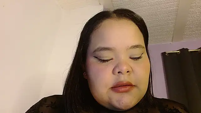 Snapshot of sexychubby___ chatting on July 29, 4:05 pm sexychubby online show from July 29, 4:05 pm