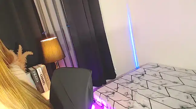 MajesticKitana online show from December 30, 4:53 am