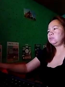 yummyclits4uxxx online show from January 14, 6:24 am