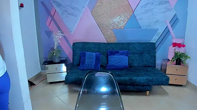 cintiagreyx online show from March 21, 11:44 am