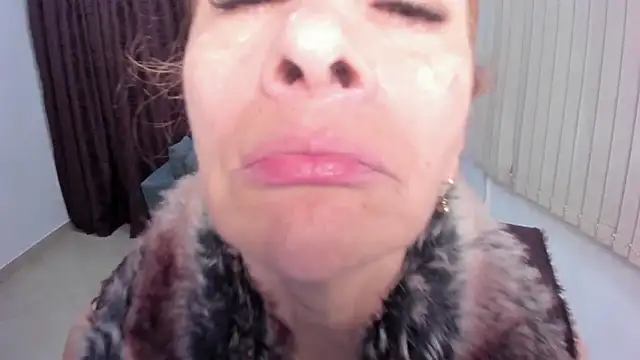 cintiagreyx online show from December 16, 11:26 am