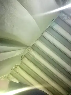 janskie0107 online show from November 27, 2:24 am